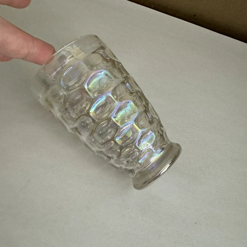 (1) Federal Yorktown Iridescent Thumbprint‎ Glass Tumblers 8oz MCM Vintage Clear